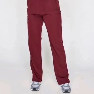 NWT rare color cargo bottoms figs